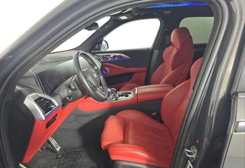 More photos of 2023 BMW XM at Maserati Alfa Romeo of Naperville, IL
