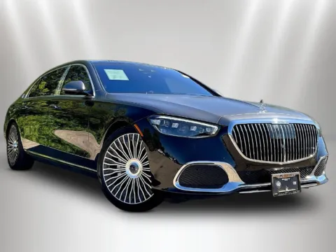 Another view of 2024 Mercedes-Benz S-Class Maybach S 580 for sale in Naperville, IL at Maserati Alfa Romeo of Naperville