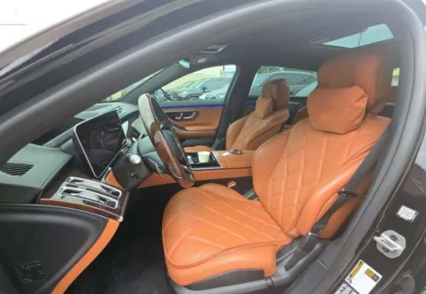 More photos of 2024 Mercedes-Benz S-Class Maybach S 580 at Maserati Alfa Romeo of Naperville, IL
