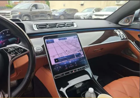 Another view of 2024 Mercedes-Benz S-Class Maybach S 580 for sale in Naperville, IL at Maserati Alfa Romeo of Naperville