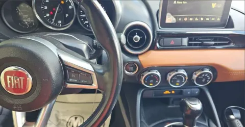 More photos of 2018 Fiat 124 Spider Lusso at Maserati Alfa Romeo of Naperville, IL