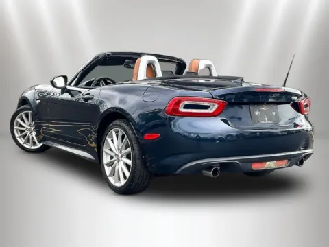 More photos of 2018 Fiat 124 Spider Lusso at Maserati Alfa Romeo of Naperville, IL