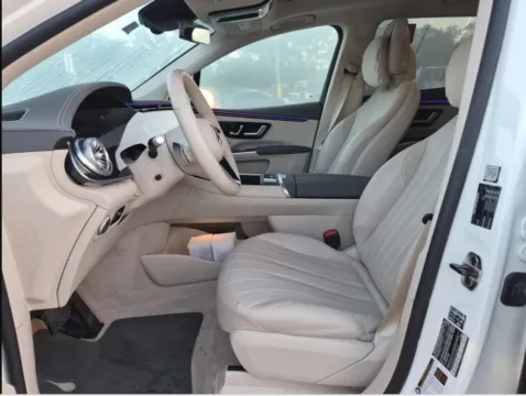 More photos of 2023 Mercedes-Benz EQS 580 at Maserati Alfa Romeo of Naperville, IL