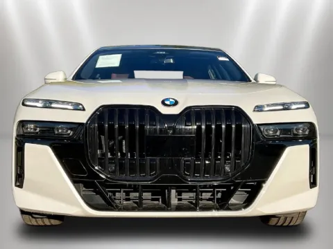 Photos of 2023 BMW 7 Series 760i xDrive for sale in Naperville, IL at Maserati Alfa Romeo of Naperville