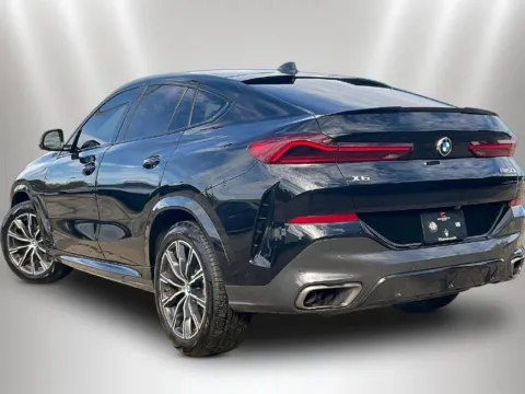 More photos of 2021 BMW X6 M50i at Maserati Alfa Romeo of Naperville, IL