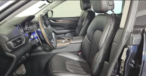 More photos of 2022 Maserati Levante Modena at Maserati Alfa Romeo of Naperville, IL