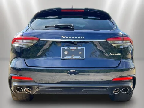 More photos of 2022 Maserati Levante Modena at Maserati Alfa Romeo of Naperville, IL