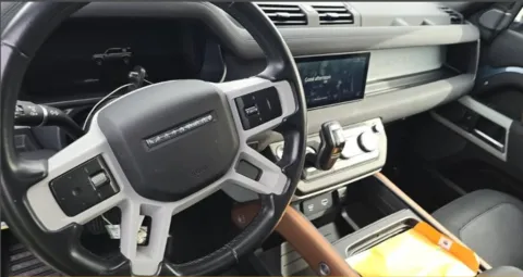 More photos of 2023 Land Rover Defender 110 X-Dynamic SE at Maserati Alfa Romeo of Naperville, IL