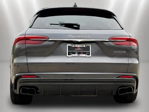 More photos of 2023 Maserati Grecale Trofeo at Maserati Alfa Romeo of Naperville, IL