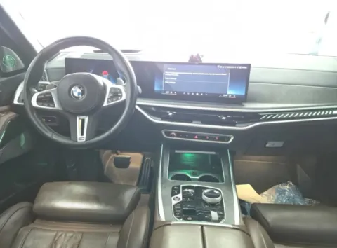 Another view of 2024 BMW X7 M60i for sale in Naperville, IL at Maserati Alfa Romeo of Naperville
