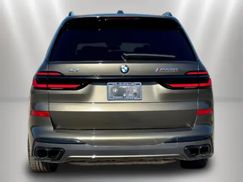 More photos of 2024 BMW X7 M60i at Maserati Alfa Romeo of Naperville, IL