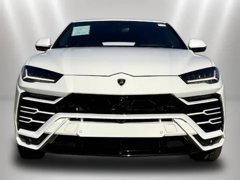 Photos of 2022 Lamborghini Urus Pearl Capsule for sale in Naperville, IL at Maserati Alfa Romeo of Naperville