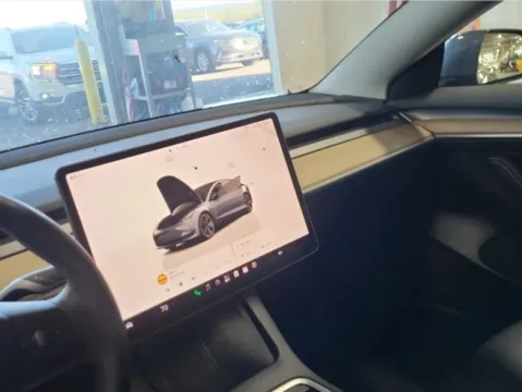 More photos of 2023 Tesla Model 3 at Maserati Alfa Romeo of Naperville, IL