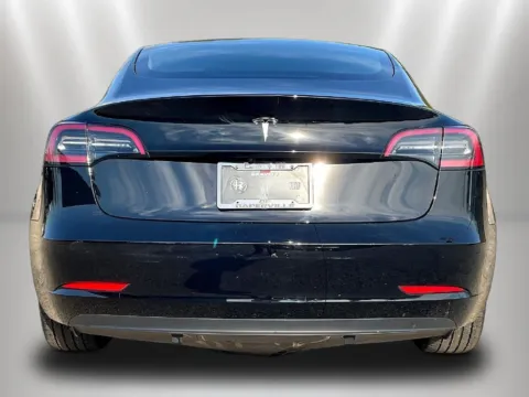 More photos of 2023 Tesla Model 3 at Maserati Alfa Romeo of Naperville, IL