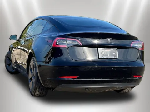 More photos of 2023 Tesla Model 3 at Maserati Alfa Romeo of Naperville, IL