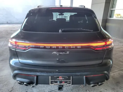 More photos of 2022 Porsche Macan S at Maserati Alfa Romeo of Naperville, IL