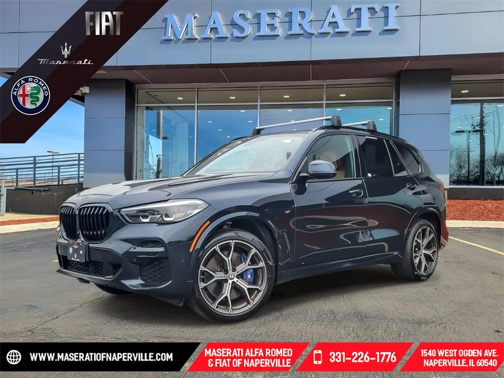 Black 2022 BMW X5 M50i for sale in Naperville, IL