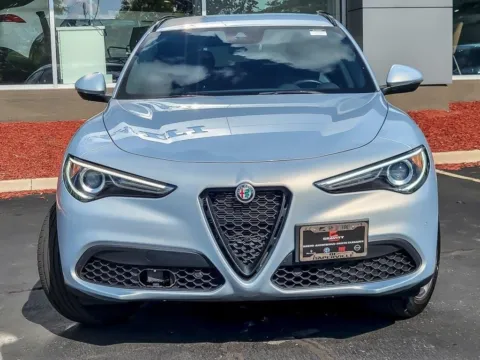 More photos of 2022 Alfa Romeo Stelvio Sprint at Maserati Alfa Romeo of Naperville, IL