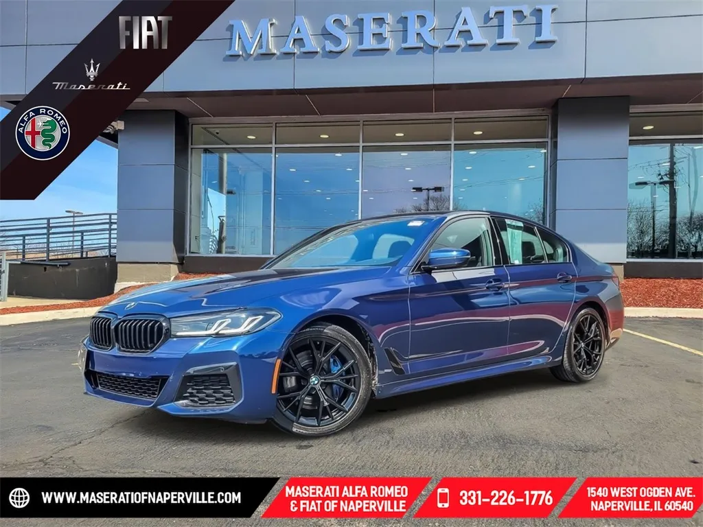 Blue 2022 BMW 5 Series 530i xDrive for sale in Naperville, IL