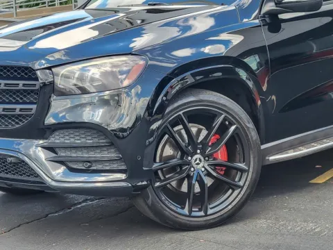 Another view of 2022 Mercedes-Benz GLS 450 for sale in Naperville, IL at Maserati Alfa Romeo of Naperville