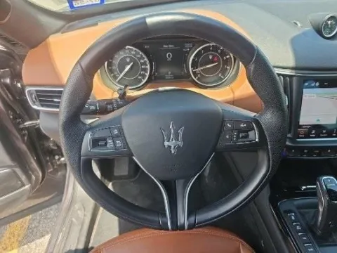 More photos of 2021 Maserati Levante at Maserati Alfa Romeo of Naperville, IL
