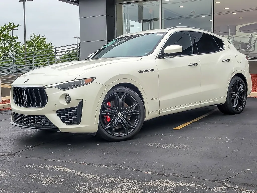 White 2021 Maserati Levante S GranSport for sale in Naperville, IL