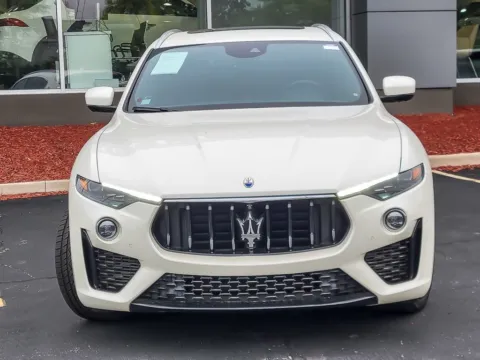 More photos of 2021 Maserati Levante S GranSport at Maserati Alfa Romeo of Naperville, IL