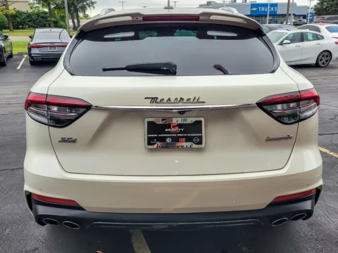 More photos of 2021 Maserati Levante S GranSport at Maserati Alfa Romeo of Naperville, IL