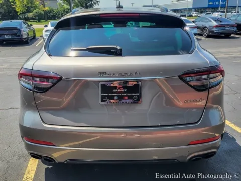 More photos of 2022 Maserati Levante GT at Maserati Alfa Romeo of Naperville, IL