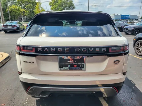 More photos of 2022 Land Rover Range Rover Velar P250 R-Dynamic S at Maserati Alfa Romeo of Naperville, IL