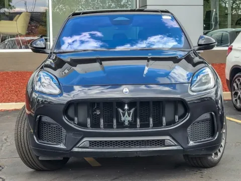 More photos of 2023 Maserati Grecale Modena at Maserati Alfa Romeo of Naperville, IL