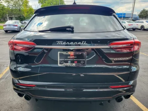 More photos of 2023 Maserati Grecale Modena at Maserati Alfa Romeo of Naperville, IL