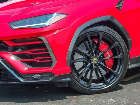 Photos of 2021 Lamborghini Urus for sale in Naperville, IL at Maserati Alfa Romeo of Naperville