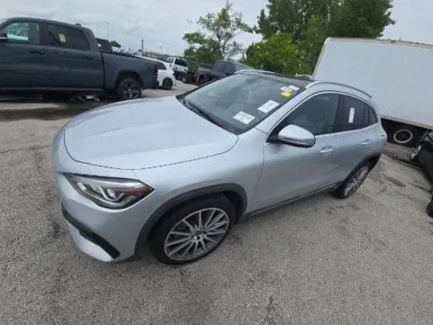 Silver 2021 Mercedes-Benz GLA 250 for sale in Naperville, IL