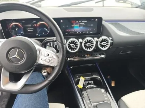 More photos of 2021 Mercedes-Benz GLA 250 at Maserati Alfa Romeo of Naperville, IL
