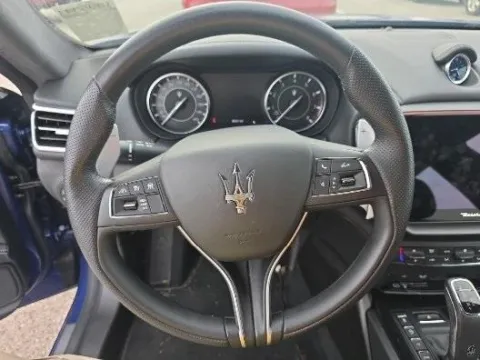 More photos of 2023 Maserati Ghibli Modena Q4 at Maserati Alfa Romeo of Naperville, IL