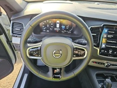 More photos of 2022 Volvo XC90 Recharge Plug-In Hybrid T8 R-Design Extended Range 7P at Maserati Alfa Romeo of Naperville, IL