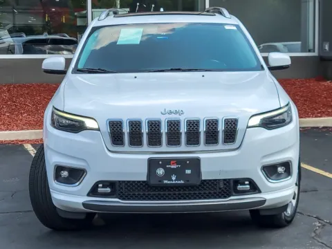 More photos of 2019 Jeep Cherokee Overland at Maserati Alfa Romeo of Naperville, IL
