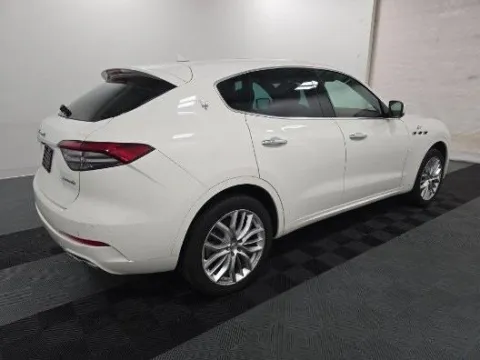Photos of 2022 Maserati Levante GT for sale in Naperville, IL at Maserati Alfa Romeo of Naperville