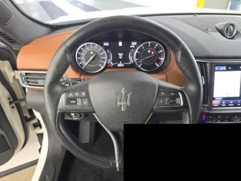 More photos of 2022 Maserati Levante GT at Maserati Alfa Romeo of Naperville, IL