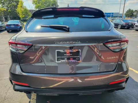 More photos of 2022 Maserati Levante Modena at Maserati Alfa Romeo of Naperville, IL