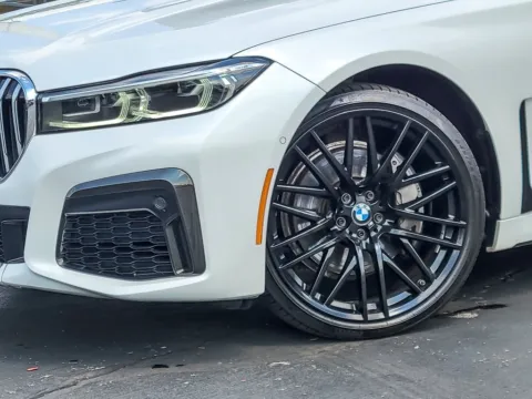 Another view of 2021 BMW 7 Series 740i xDrive for sale in Naperville, IL at Maserati Alfa Romeo of Naperville
