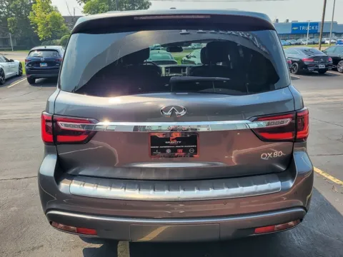More photos of 2018 INFINITI QX80 at Maserati Alfa Romeo of Naperville, IL
