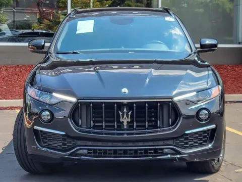 More photos of 2022 Maserati Levante GT at Maserati Alfa Romeo of Naperville, IL