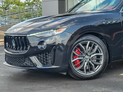 Photos of 2022 Maserati Levante Modena for sale in Naperville, IL at Maserati Alfa Romeo of Naperville