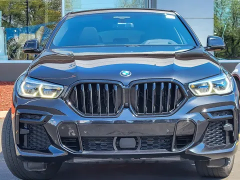 More photos of 2022 BMW X6 xDrive40i at Maserati Alfa Romeo of Naperville, IL