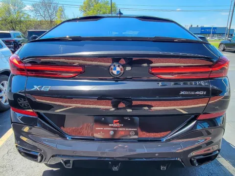 More photos of 2022 BMW X6 xDrive40i at Maserati Alfa Romeo of Naperville, IL