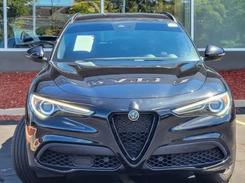 More photos of 2022 Alfa Romeo Stelvio Sprint at Maserati Alfa Romeo of Naperville, IL