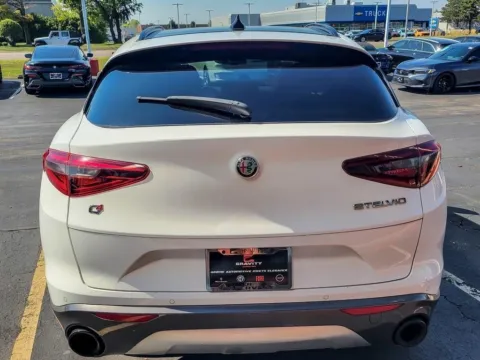 More photos of 2022 Alfa Romeo Stelvio Ti at Maserati Alfa Romeo of Naperville, IL