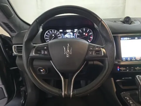 More photos of 2022 Maserati Levante GT at Maserati Alfa Romeo of Naperville, IL